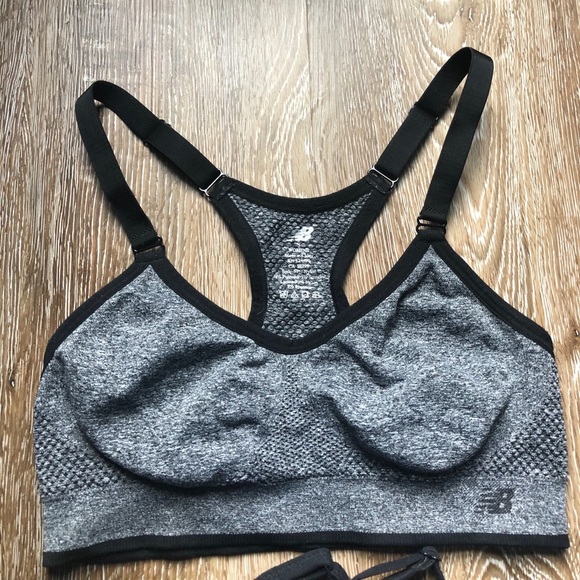Sports bra bundle - Picture 3 of 4